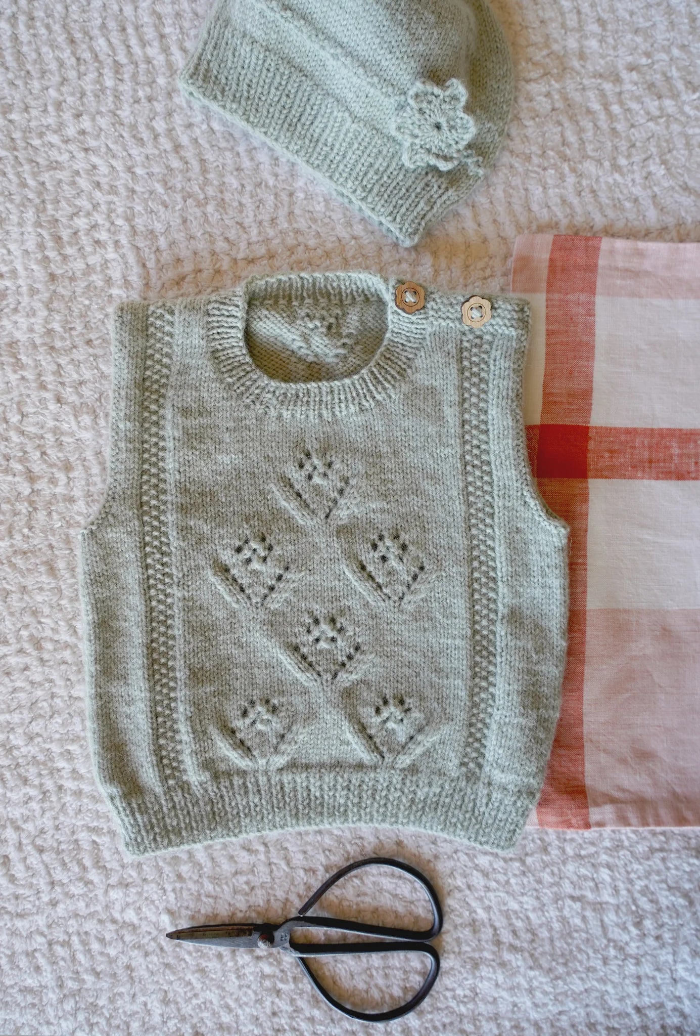 Posy Vest & Hat 4ply | Lisa F Design BC147