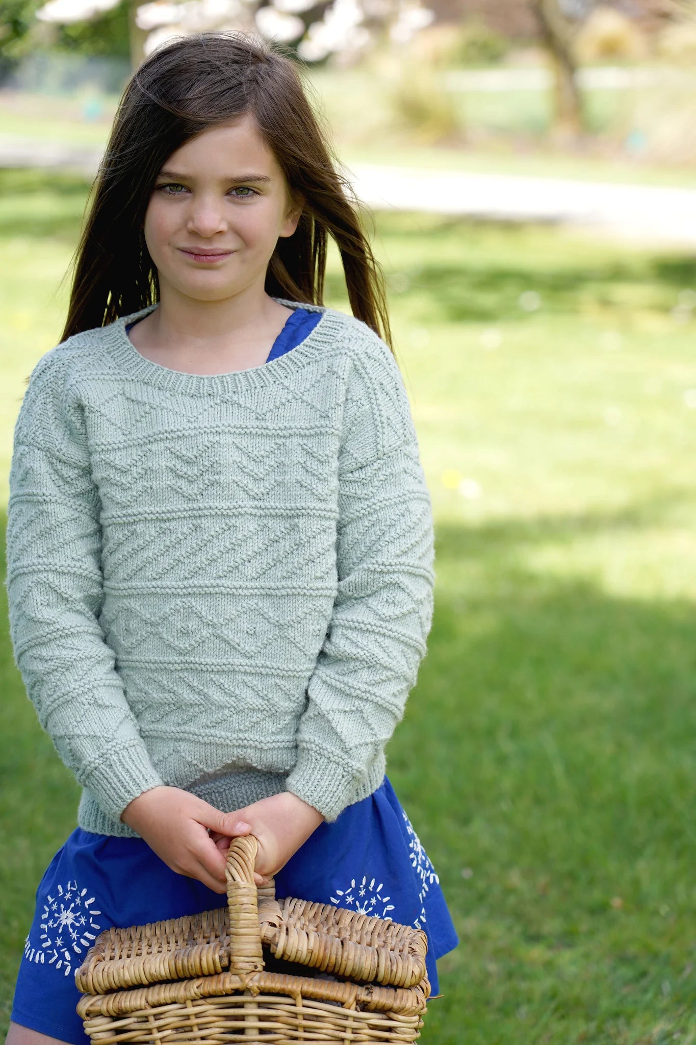 Atwood Sweater 8ply | Lisa F Design LF61