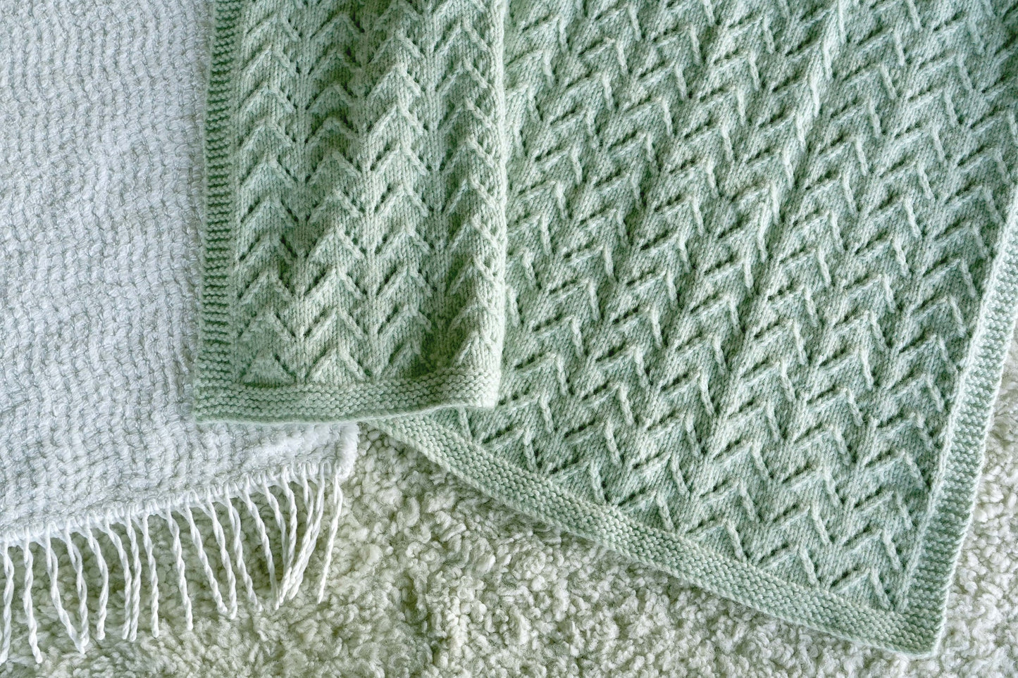 Vintage Lace Blanket 8ply | Lisa F Design BC139