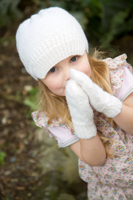 Snow White Hat & Mittens 8ply | Lisa F Design LC09