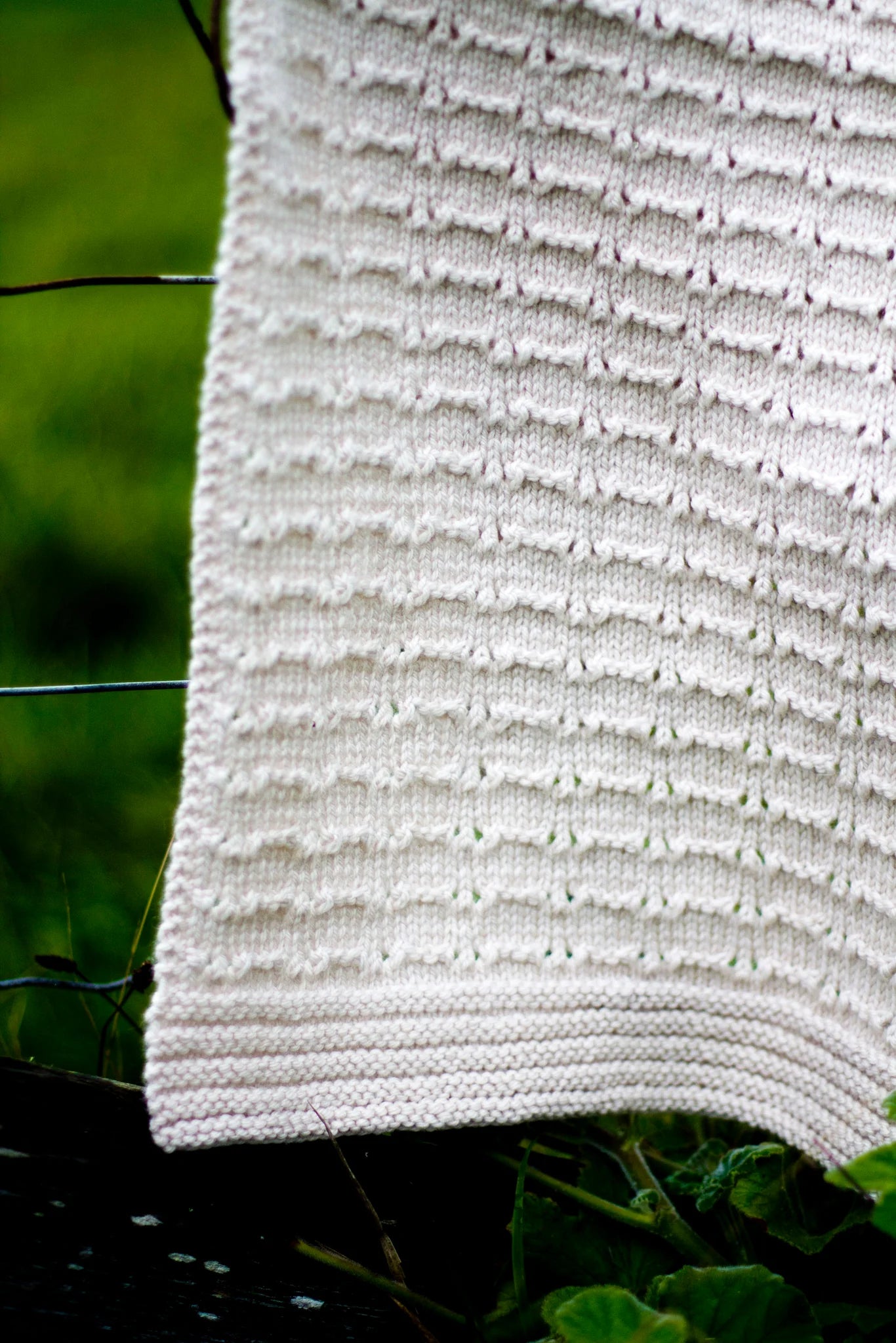 Ripple Blanket 8ply | Lisa F Design - BC08