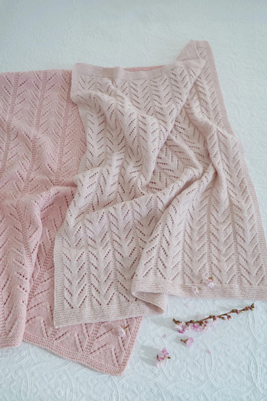 Baby Bunting Blanket 4ply & 8ply | Lisa F Design - BC41