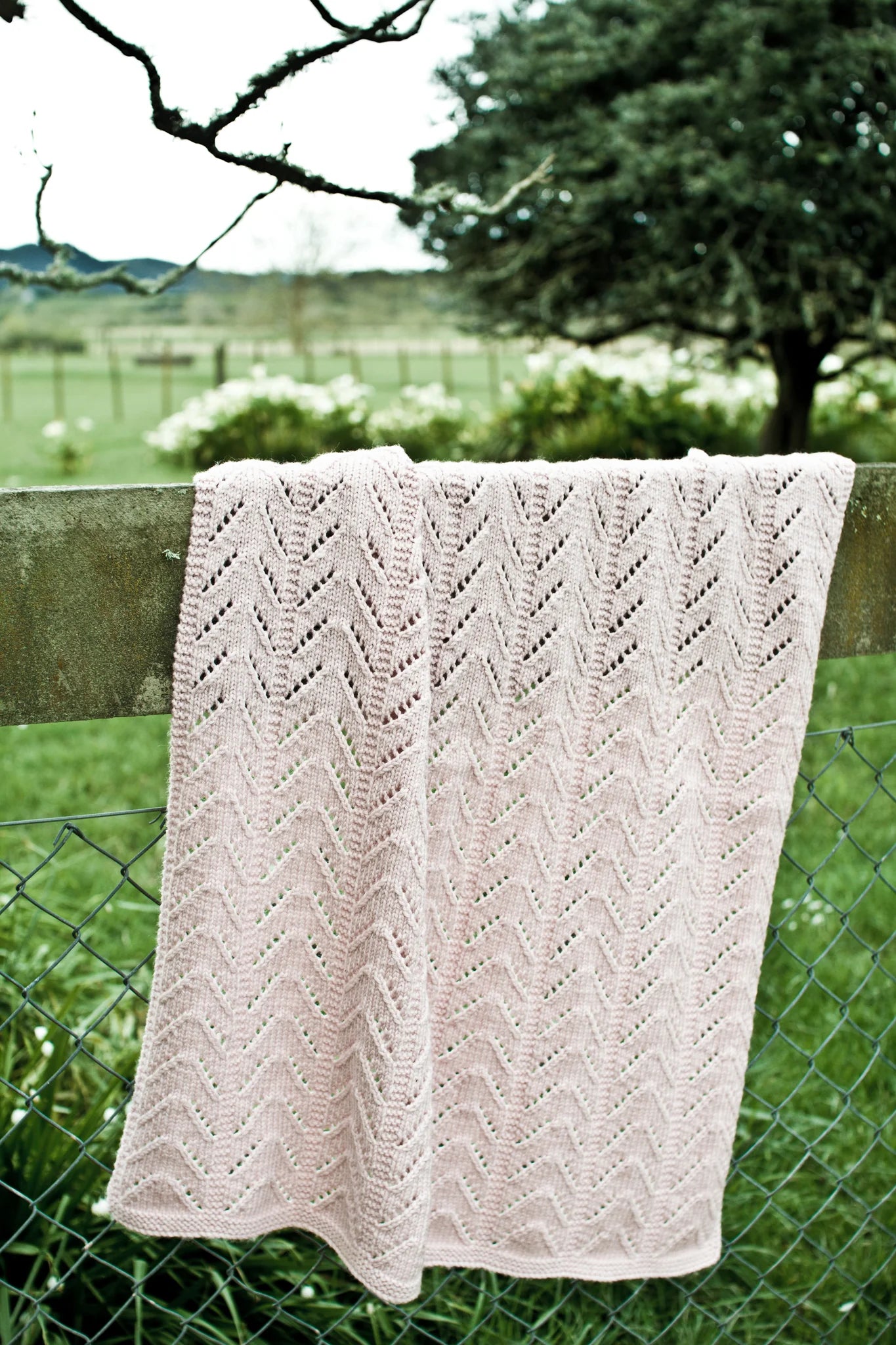 Baby Bunting Blanket 4ply & 8ply | Lisa F Design - BC41