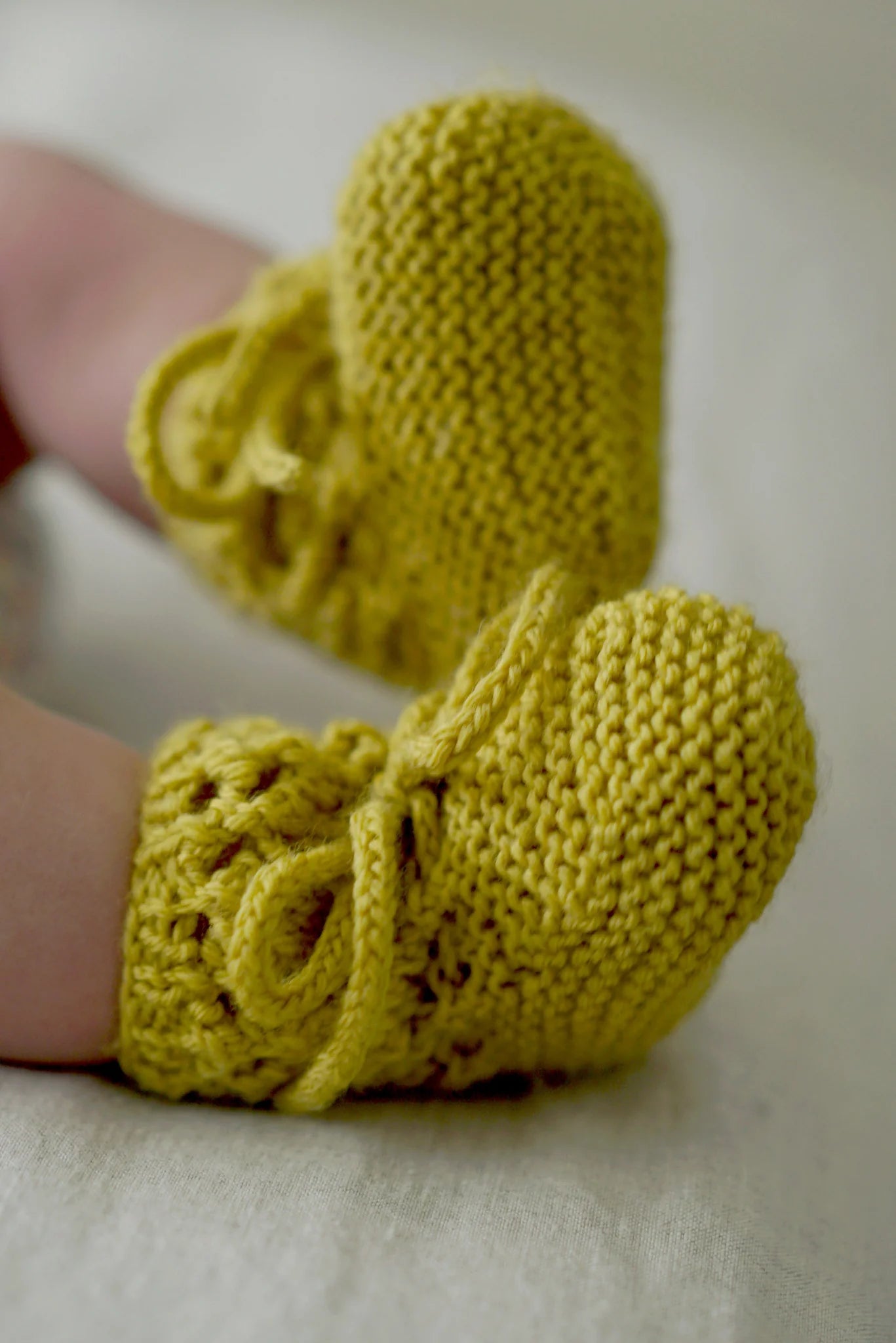 Gabriella Bonnet & Booties 4ply | Lisa F Design - BC79