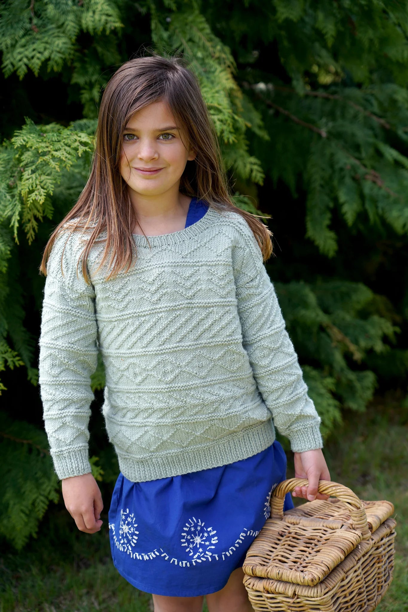 Atwood Sweater 8ply | Lisa F Design LF61