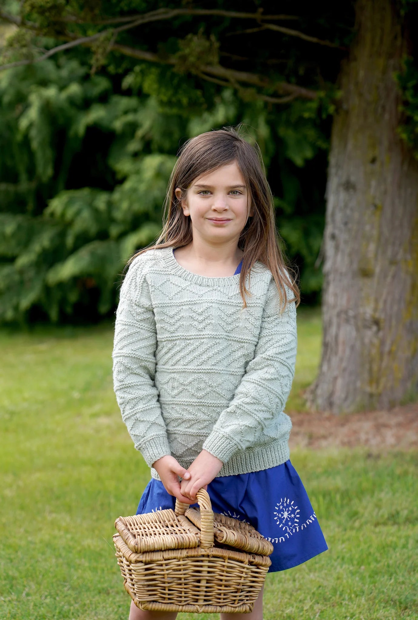 Atwood Sweater 8ply | Lisa F Design LF61