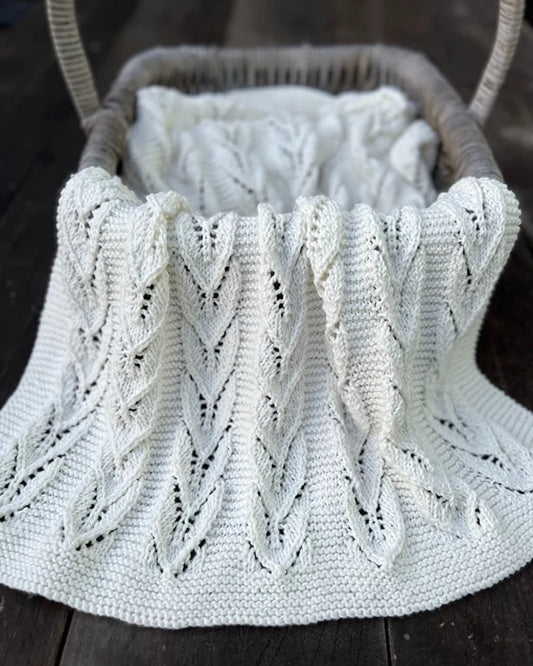 Willow Blanket 8ply Knitting Pattern